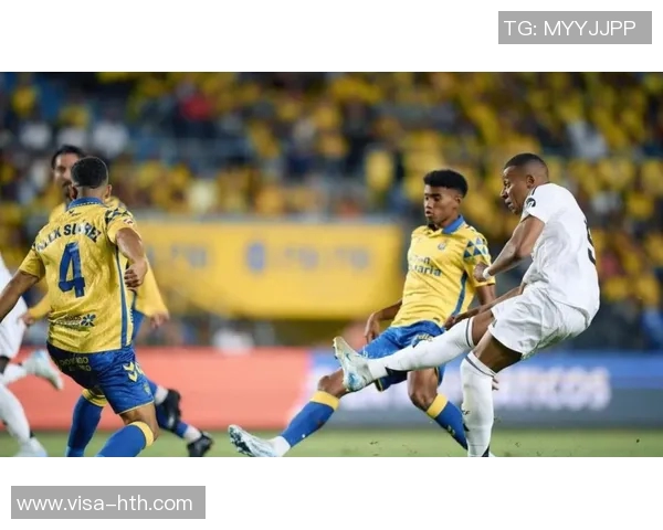 世体：皇马抱怨对方黄牌少，自己却7场4点